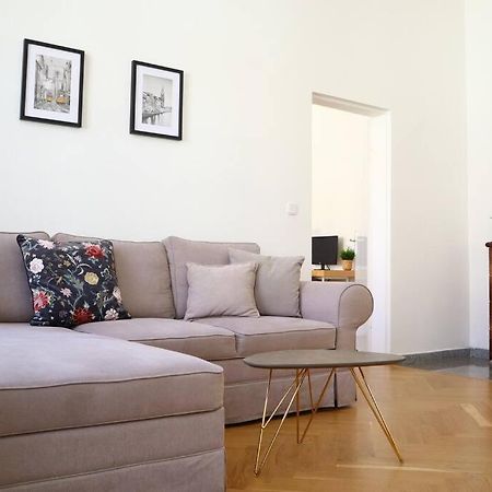 Bloom - Cozy Apartment, 5 Stops To City Center Wien Eksteriør bilde