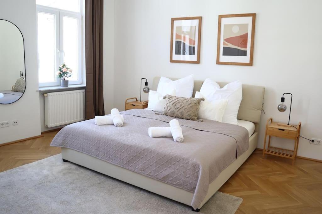 Bloom - Cozy Apartment, 5 Stops To City Center Wien Eksteriør bilde